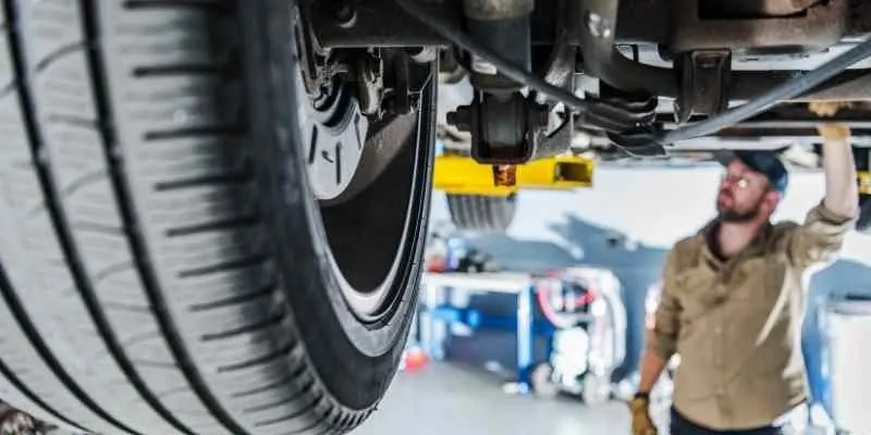 Servicio de revisión de suspensión en Medellín