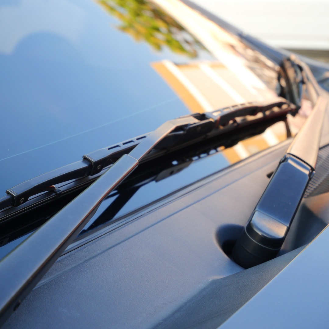 Plumillas metálicas para carro en Medellín